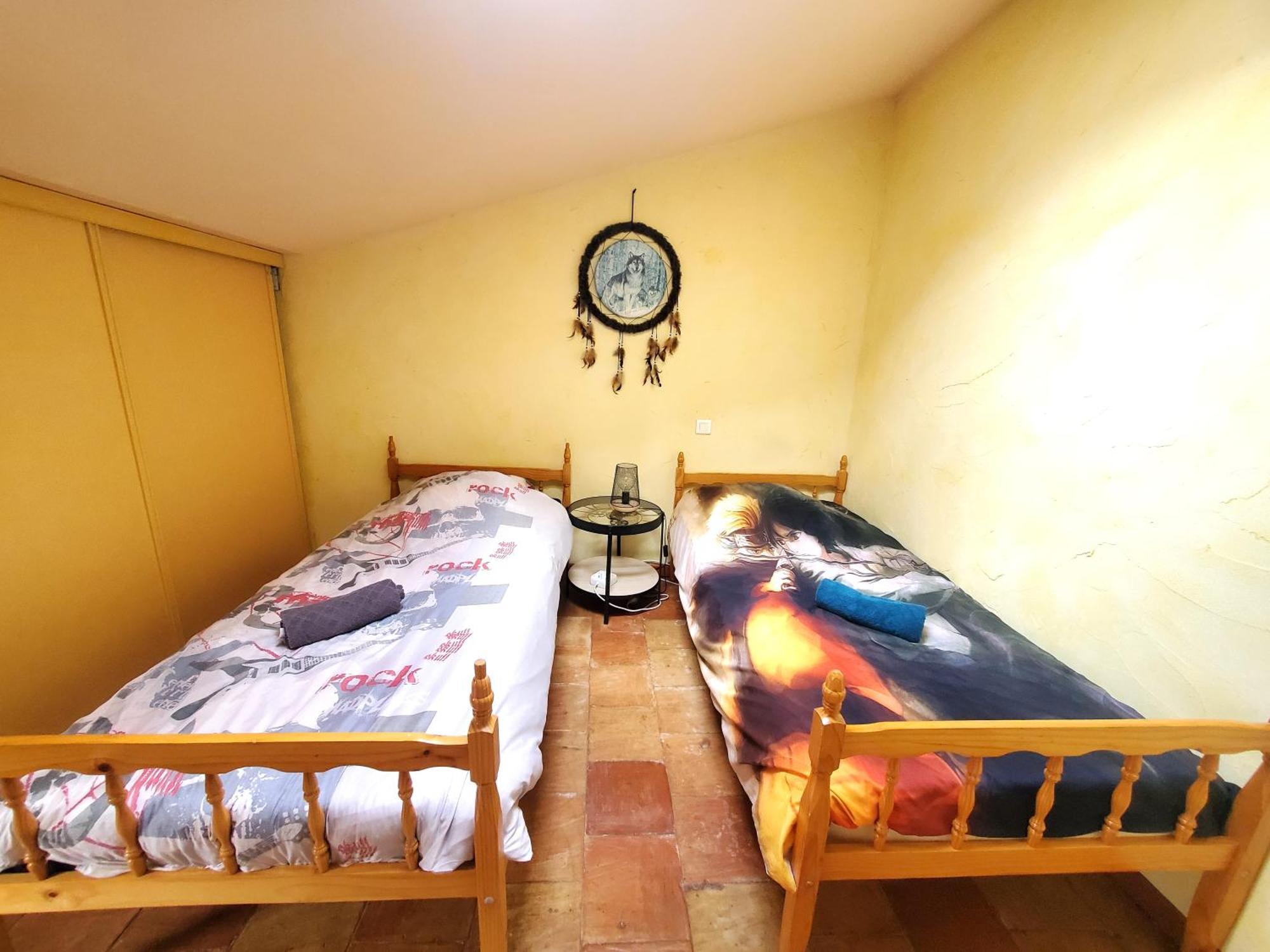 Agreable Maison De Ville Avec Patio 西让 外观 照片