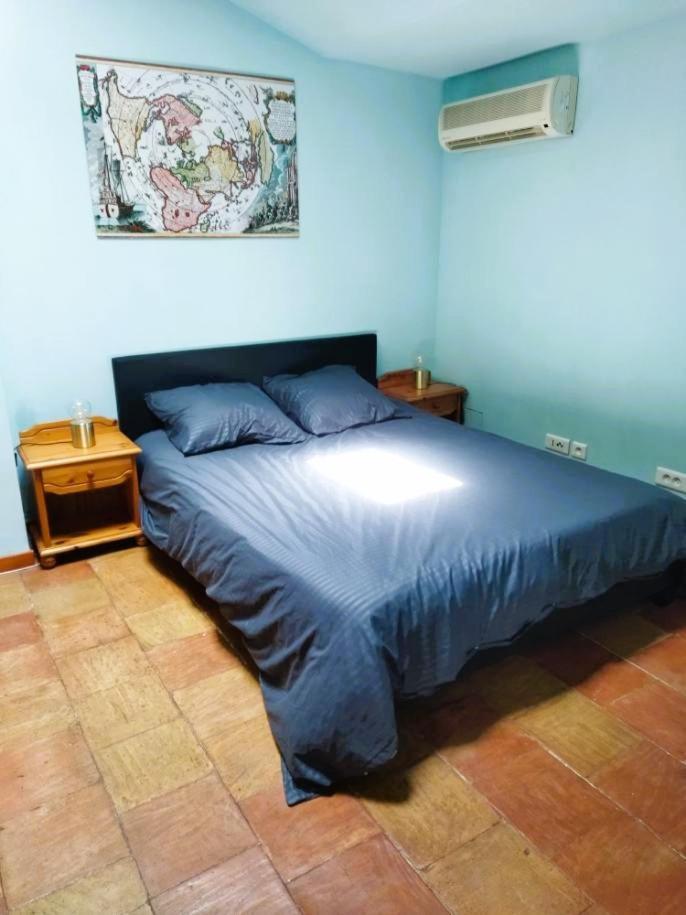 Agreable Maison De Ville Avec Patio 西让 外观 照片